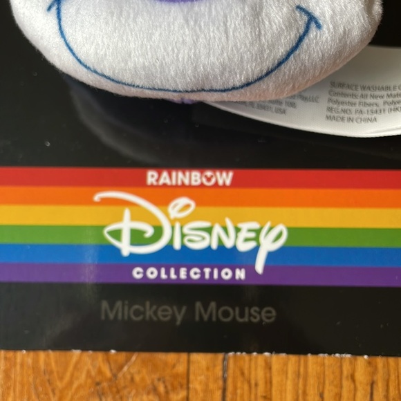 NWT Disney Rainbow Collection MICKEY MOUSE Clip-ON - Picture 3 of 12